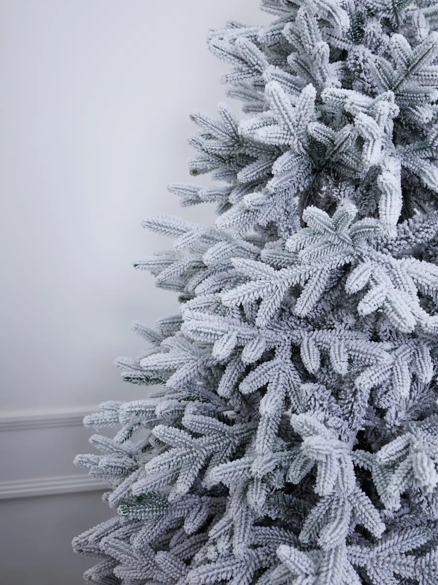 Versailles Christmas Tree