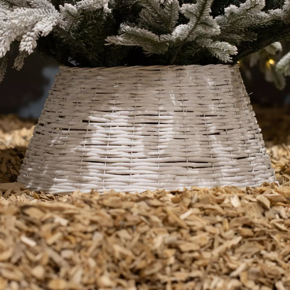 White skirt Christmas tree stand cover